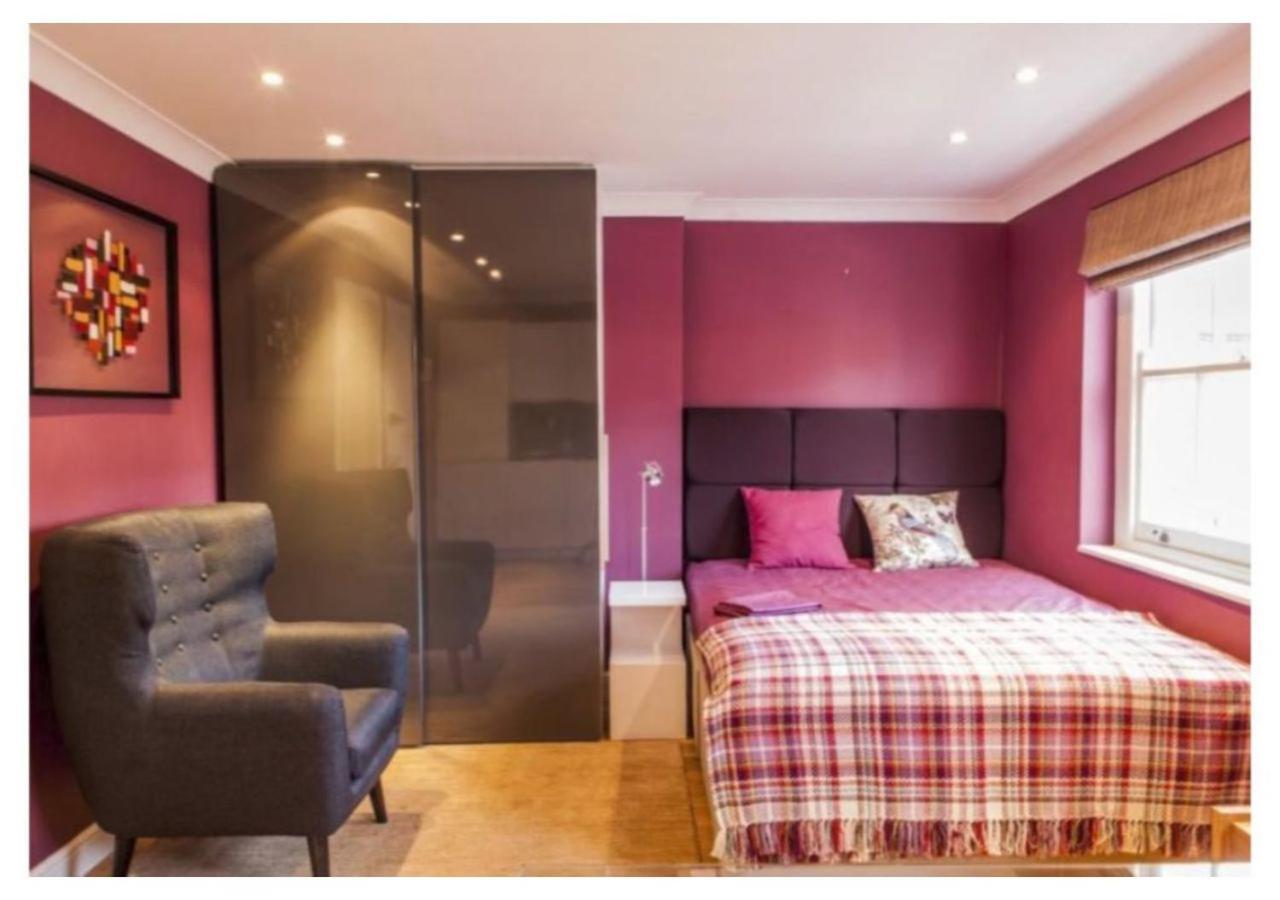 York Shell Studio Apartment London