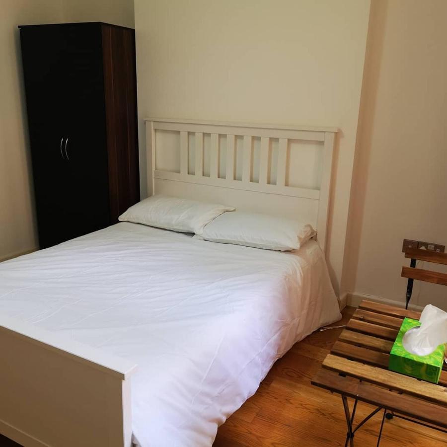 Homestay Sussex Gardens, Hyde Park *