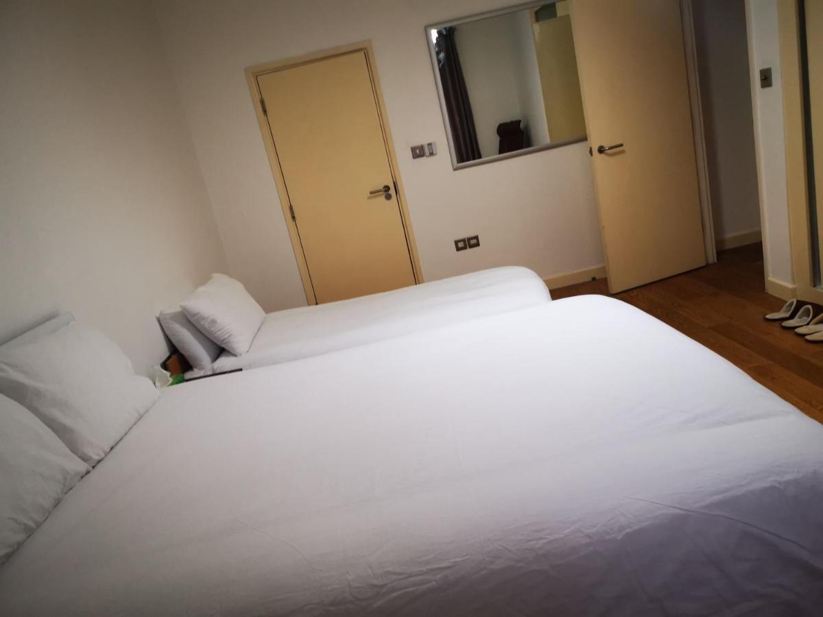 Sussex Gardens, Hyde Park Homestay London
