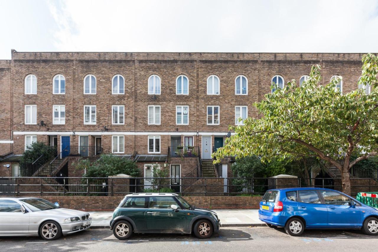 Apartment Powis Square London