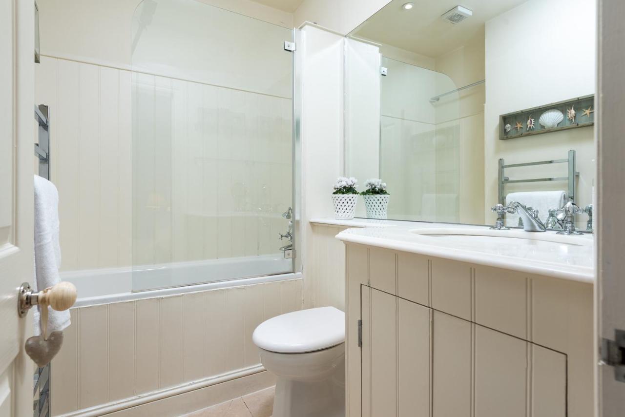 Redcliffe Gardens Apartment *