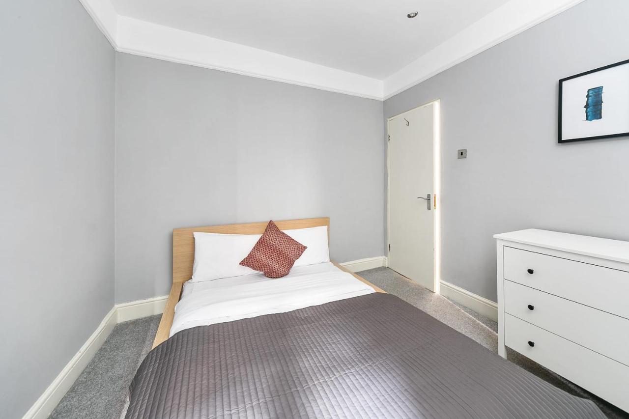 Apartment Chic & Contemporary 2 Bed Flat Sleeps 6 In Soho London