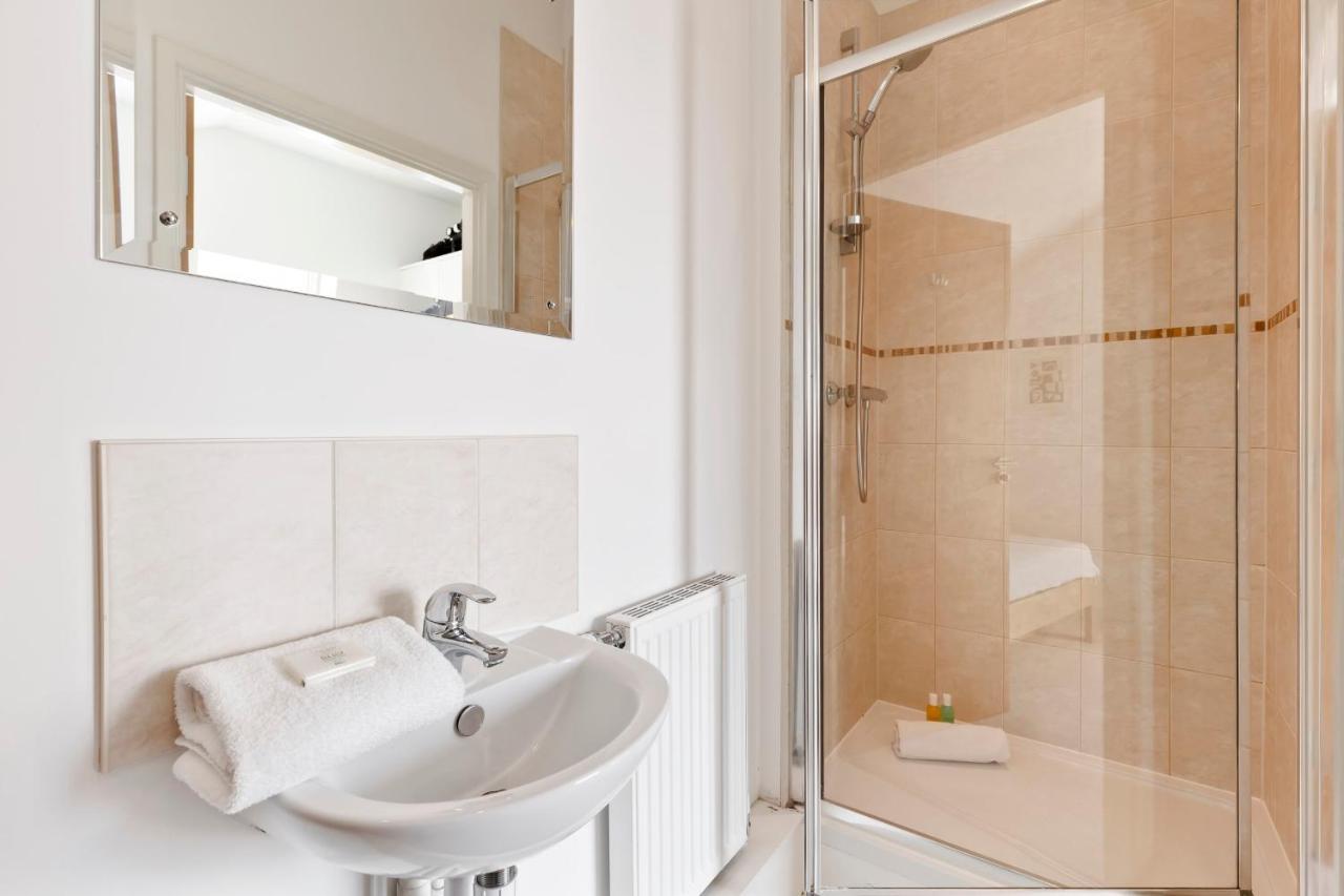 Stunning 2-bed Flat W/balcony In Dalston * Londen