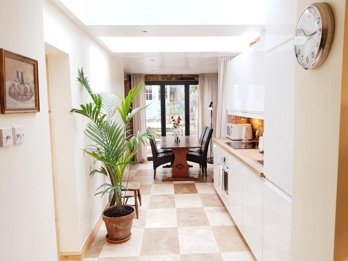 Pretty Maida Vale Studio. Cosy, Safe, Quiet. Apartamento