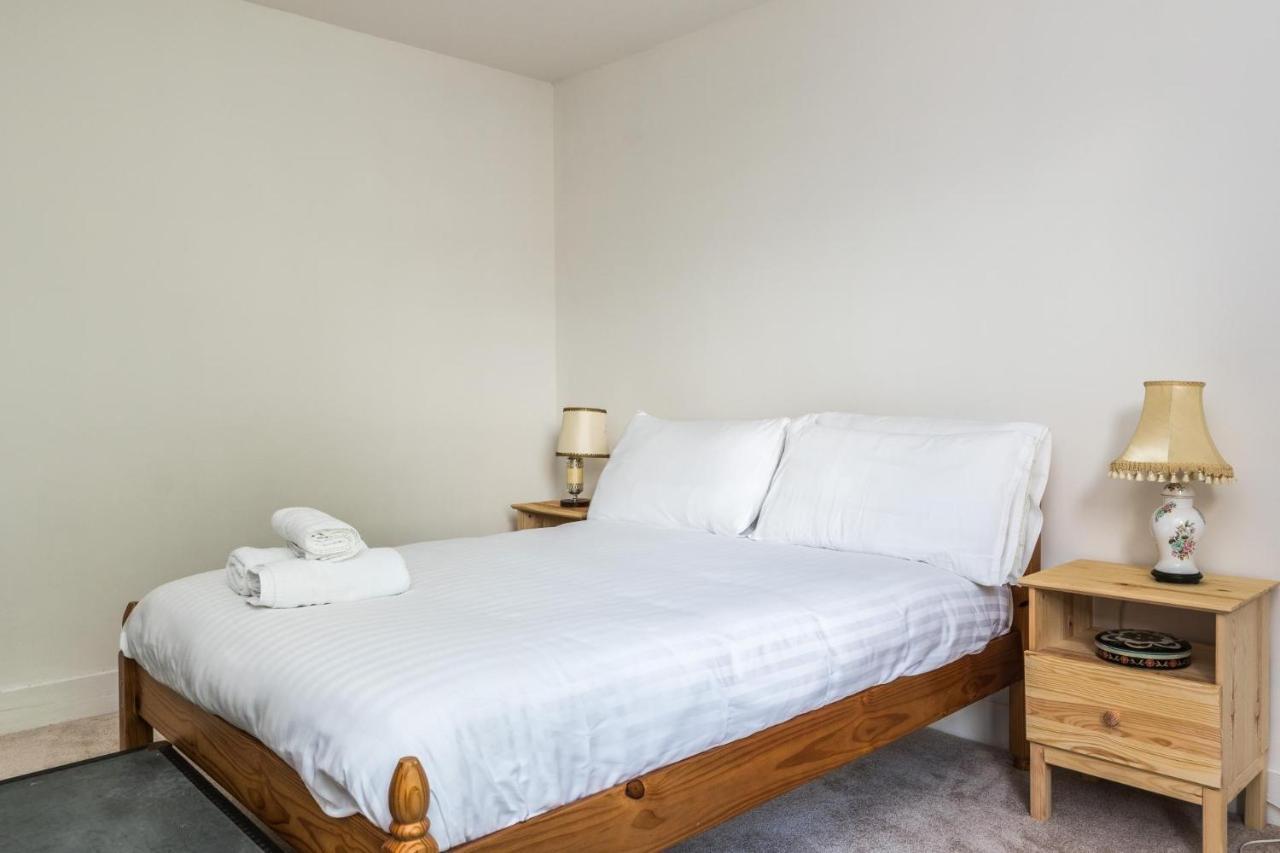 New Amazing 1 Bedroom Flat In Trendy Highbury Londen