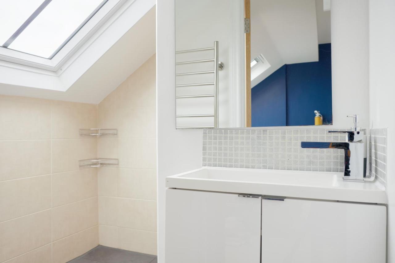 Veeve - Silverthorne Road London