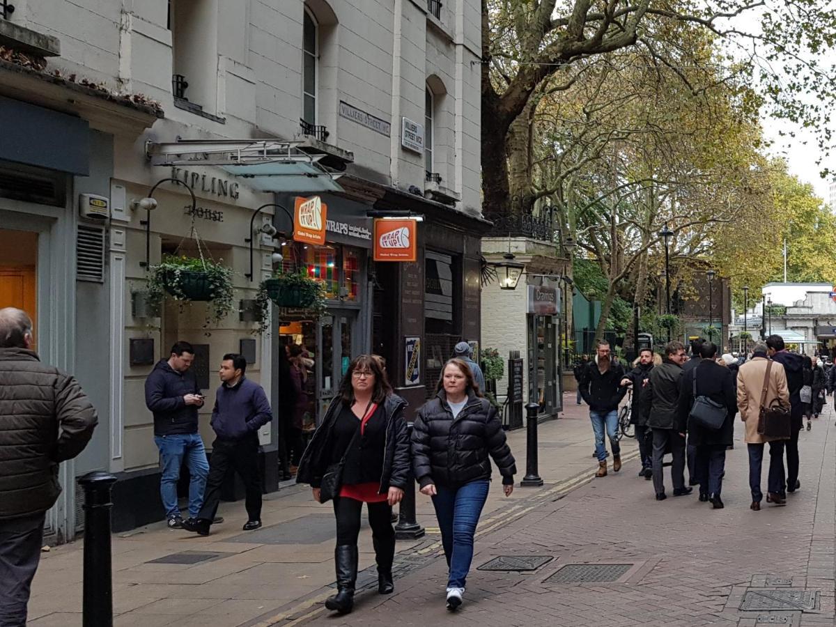 Trafalgar Boutique * London
