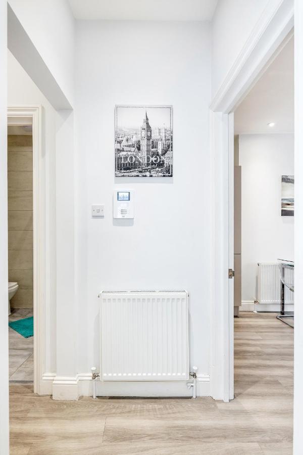 Bright & Modern 2-bed Notting Hill