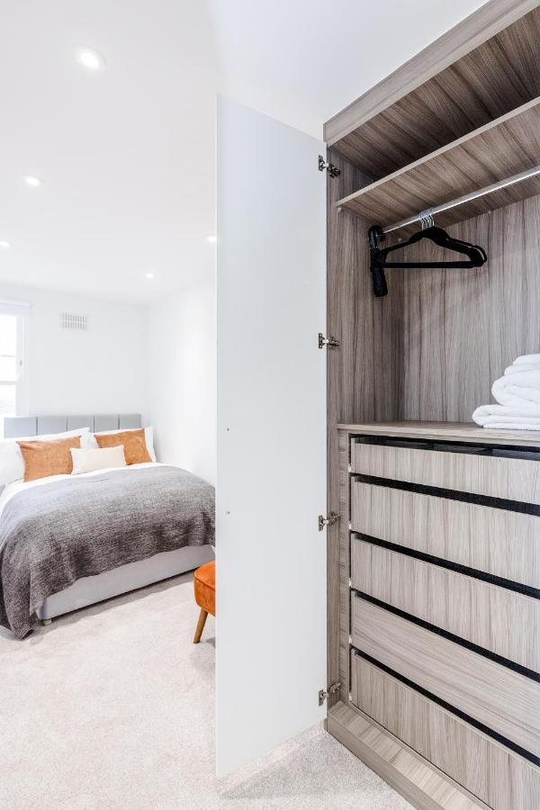 Bright & Modern 2-bed Notting Hill Appartement Londen