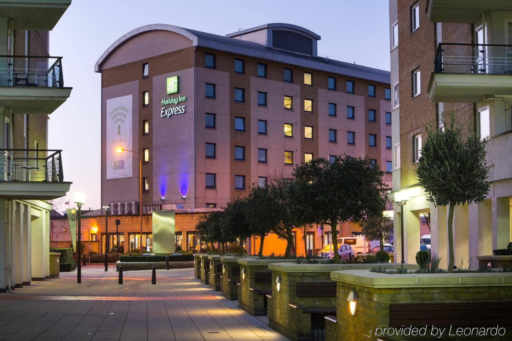 Hotel Express - Wandsworth By Ihg 3*