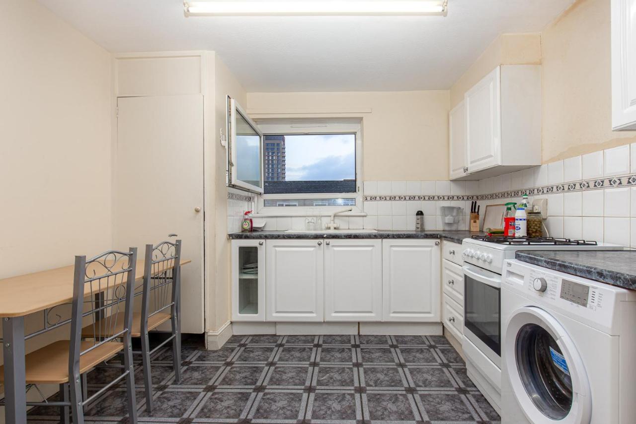 Homestay Patrick Connolly Gardens *