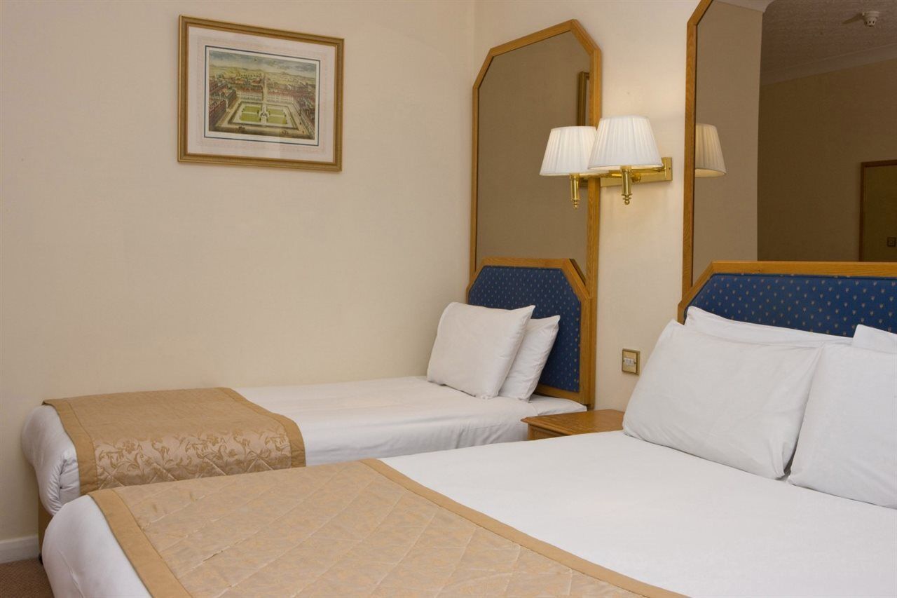 Western Burns Kensington Hotel 3*