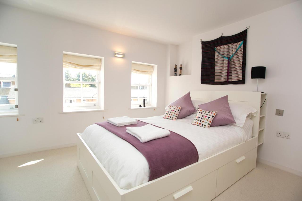 Veeve - Modern Edwardian London