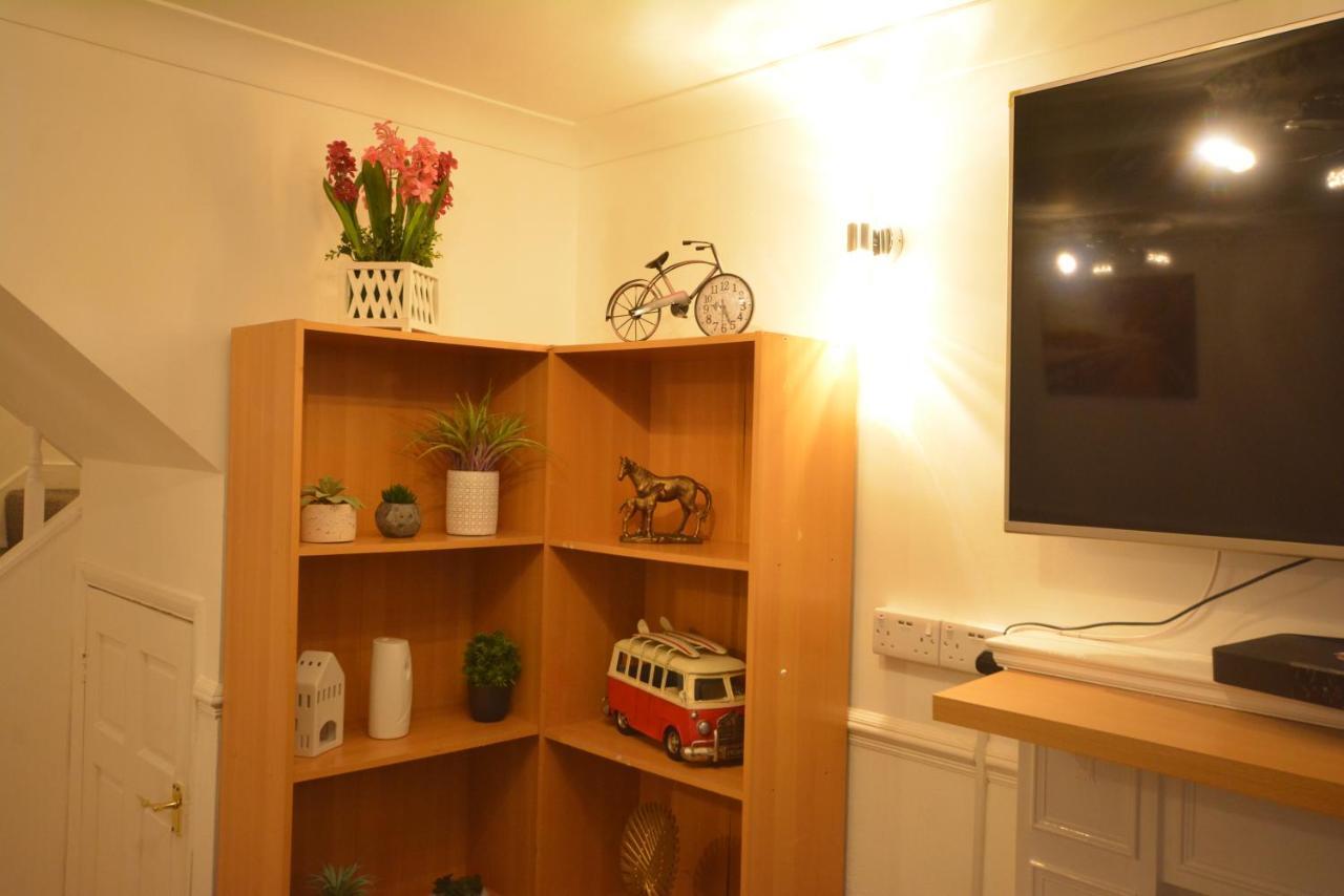 Apartamento Five Bedroom Townhouse Near Excel Exhibition Centre Londres