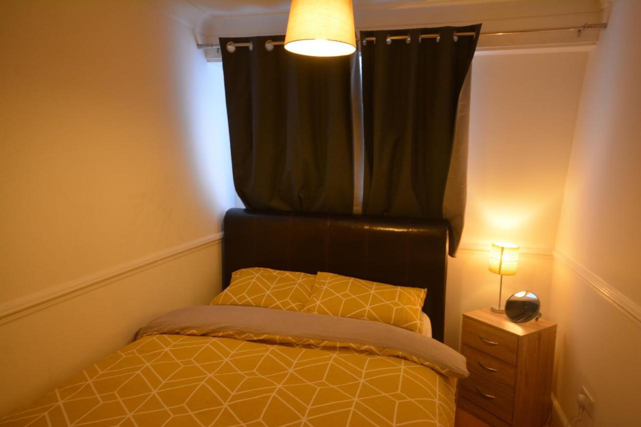Apartamento Five Bedroom Townhouse Near Excel Exhibition Centre Londres