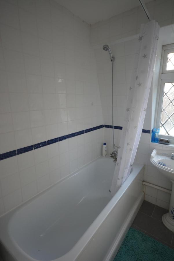 Five Bedroom Townhouse Near Excel Exhibition Centre Londres
