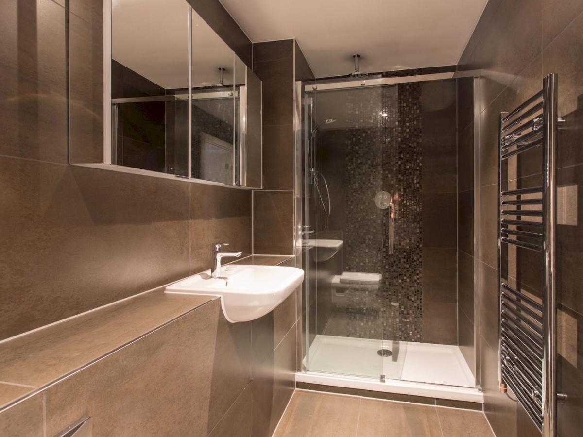 Apartment Battersea 2bed With A Balcony London