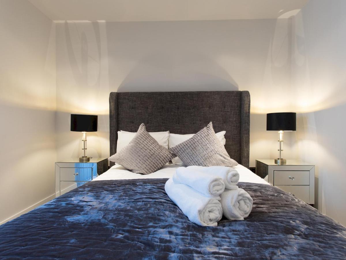 Apartment Battersea 2bed With A Balcony London