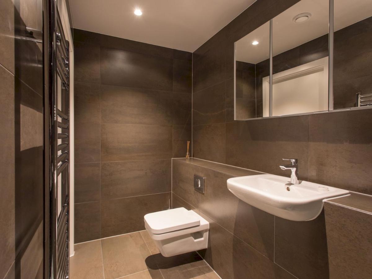 Battersea 2bed With A Balcony *
