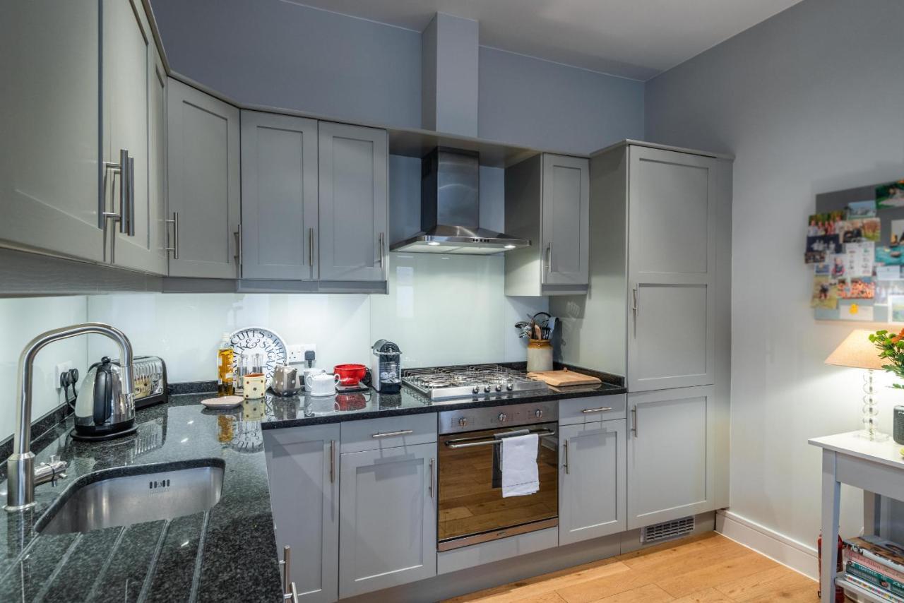 Bright Family Close To Wandsworth Common Apartment London