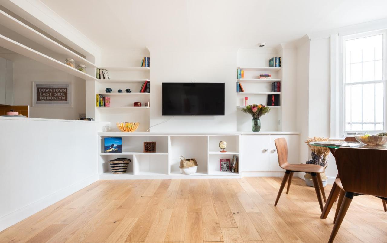 The Kensington Grove - Stylish 2bdr Flat With Private Patio * London