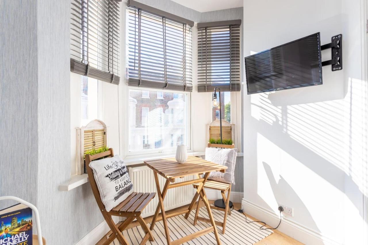 Lovely Flat In West Kilburn By Queen's Park *