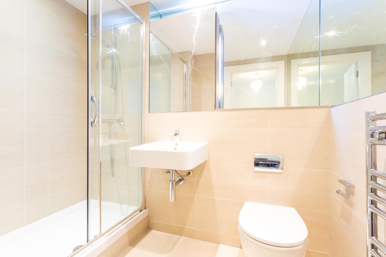 Amazing Modern 2 Bedroom Flat In Greenwich For 4 People Appartement Londen
