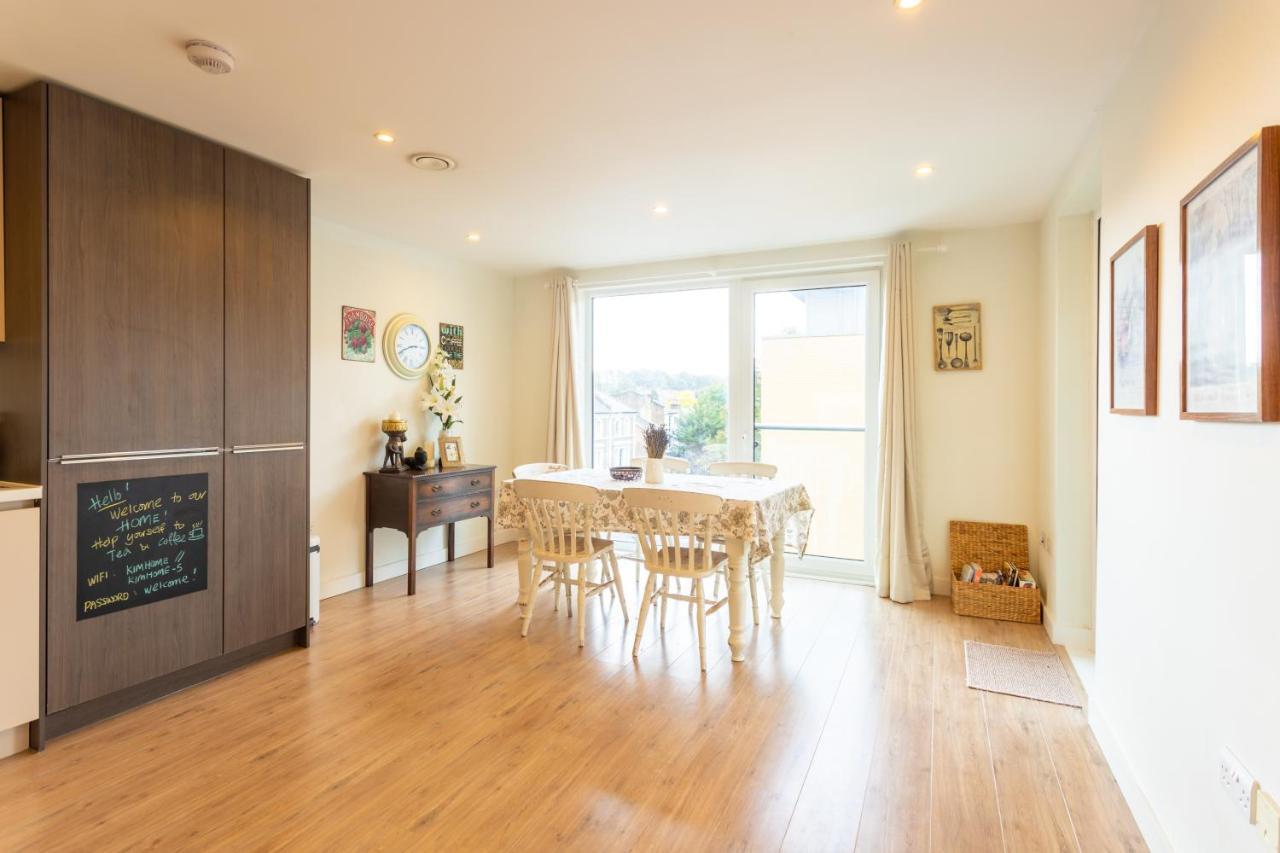Amazing Modern 2 Bedroom Flat In Greenwich For 4 People * Londen