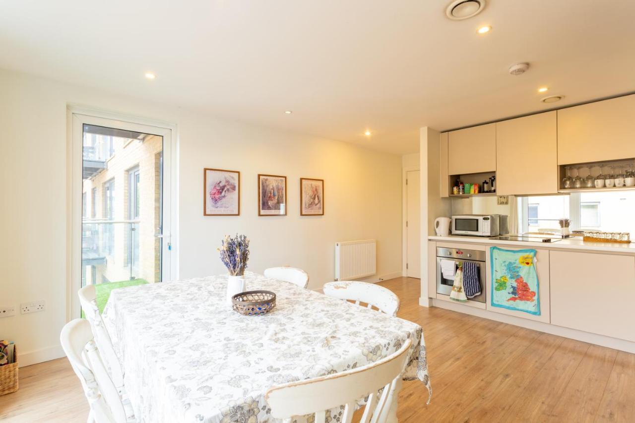 Amazing Modern 2 Bedroom Flat In Greenwich For 4 People Appartement