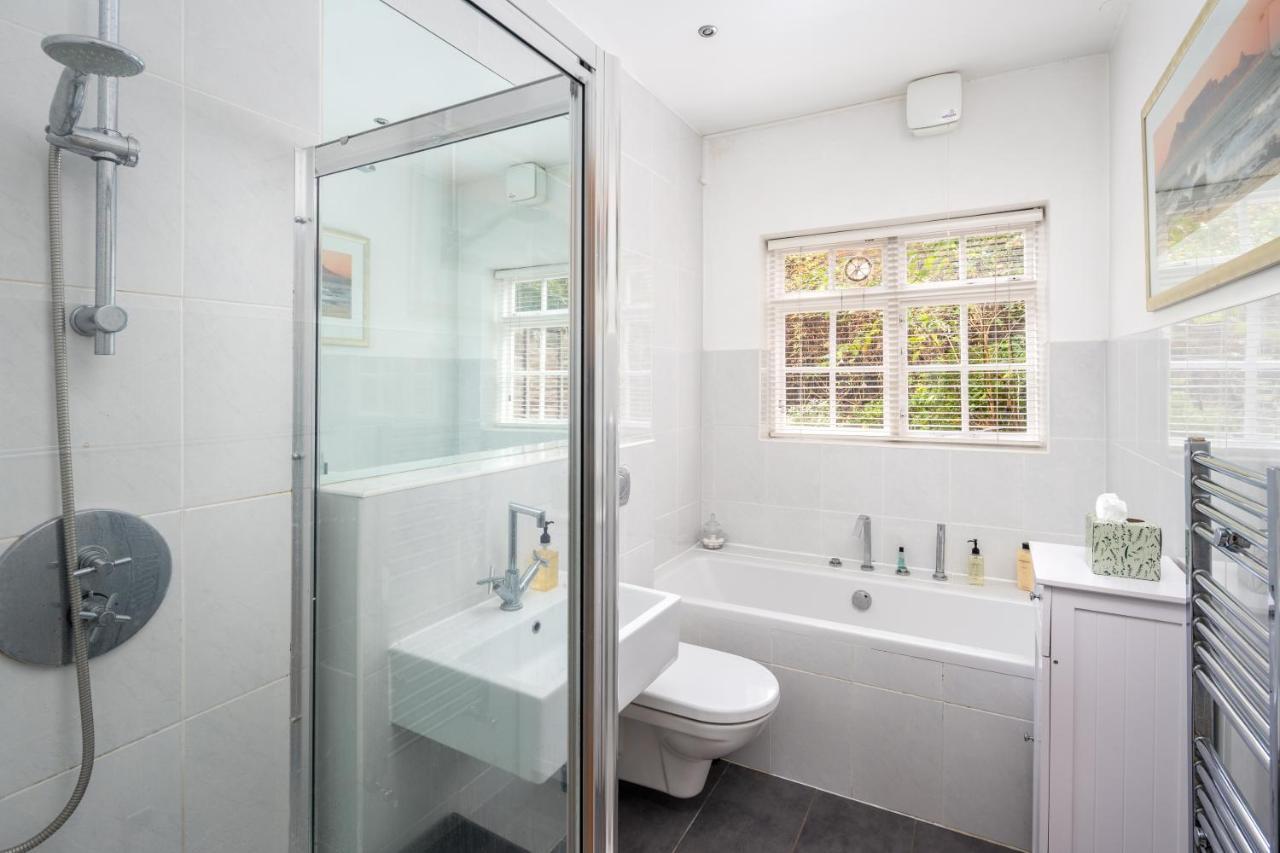 Charming 2br Flat With Patio In Hammersmith Appartement Londen