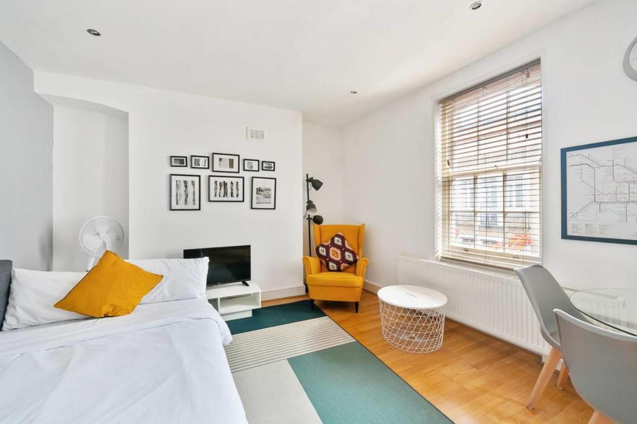 Chic & Contemporary 2 Bed Flat Sleeps 6 In Soho
