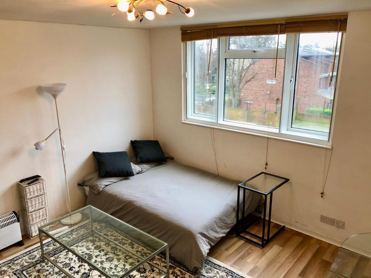 Appartement 5 Mins Putney Tube Station Londen