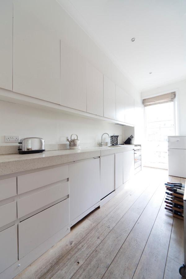 Bassett Road Iv By Onefinestay *