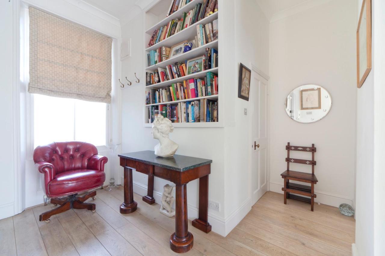 Bassett Road Iv By Onefinestay London