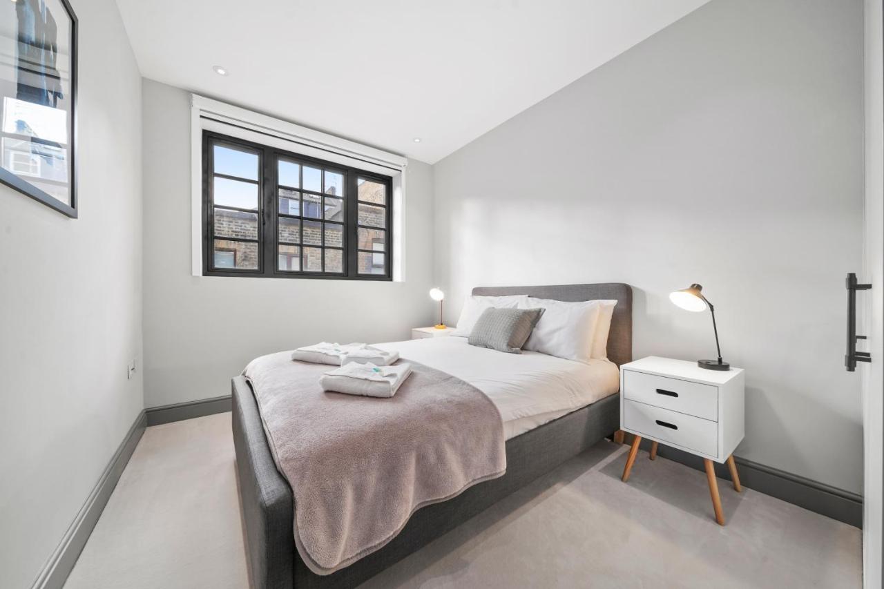 2 Bed Lux Near Free Wifi By Aparts Apartment