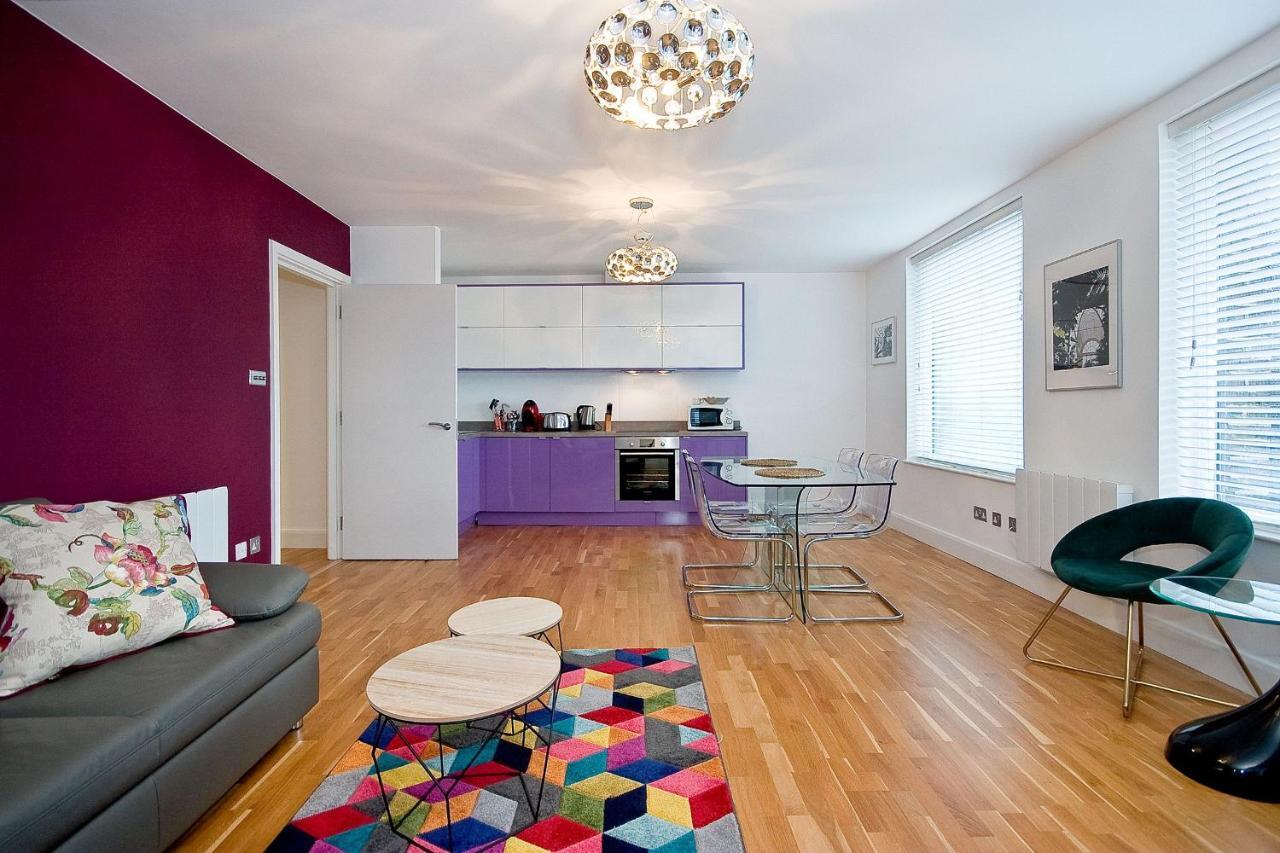 Mulberry Flat 6 - Two Bedroom 3rd Floor By Living Сasa de vacaciones