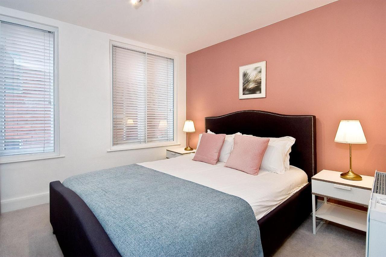 Сasa de vacaciones Mulberry Flat 6 - Two Bedroom 3rd Floor By Living Londres