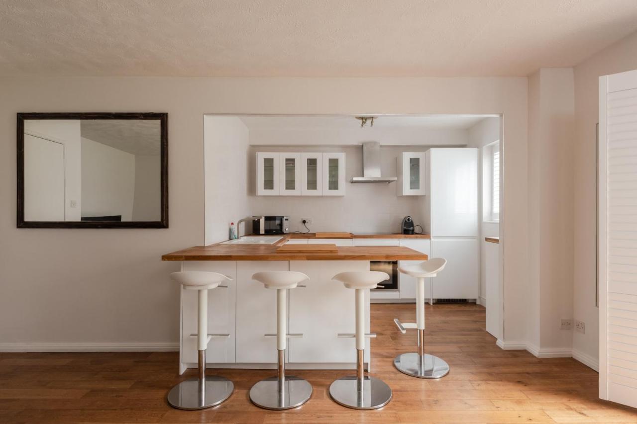 Guestready - Lovely 2br Near Wimbledon * Londen