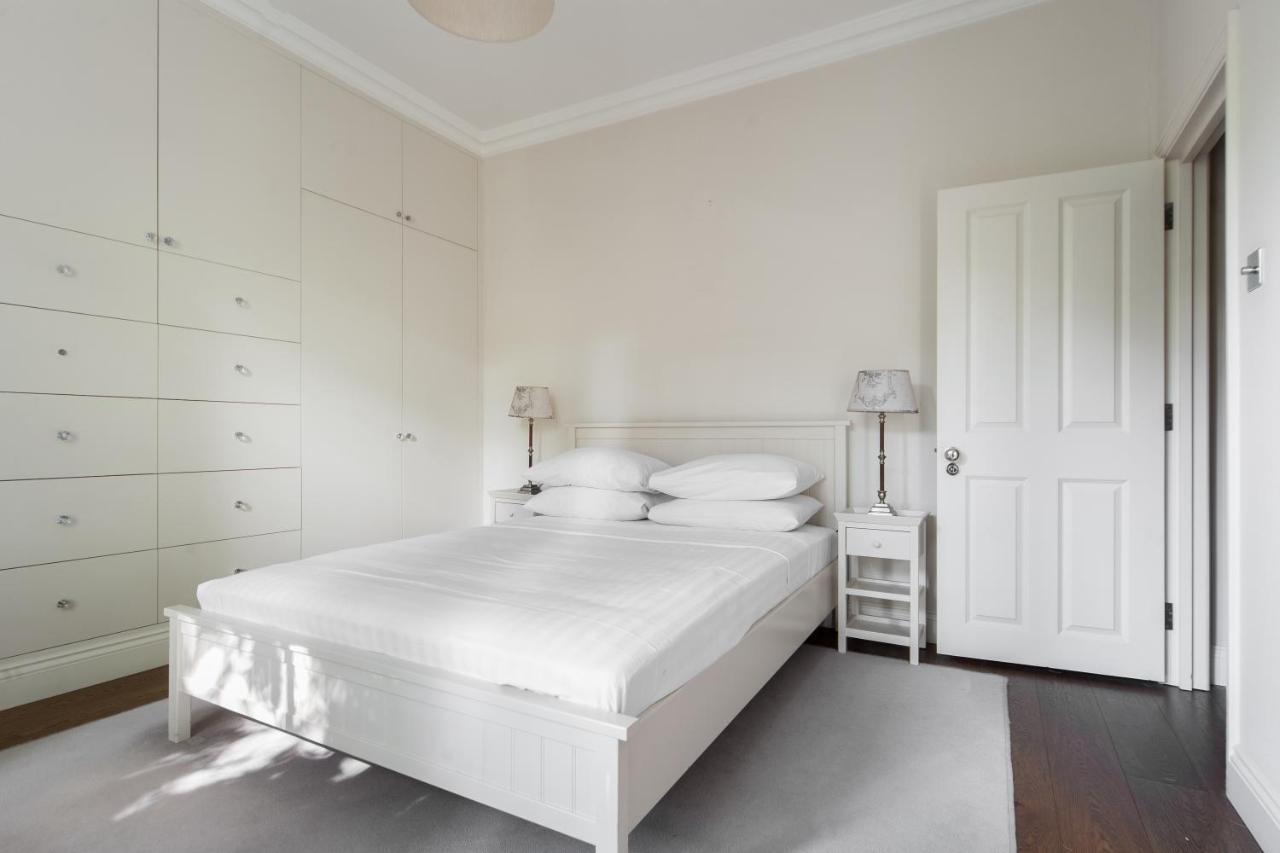 Cathcart Road Iv By Onefinestay London