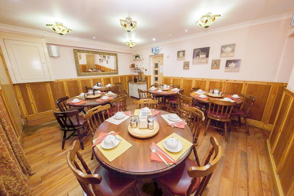 Fairway Hotel London
