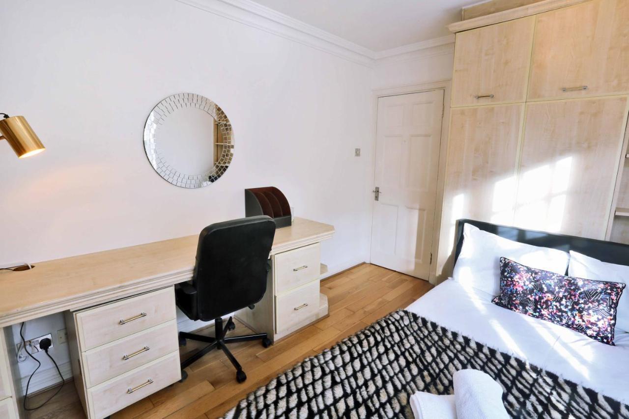 Guest house Belgravia Townhouse Suites *