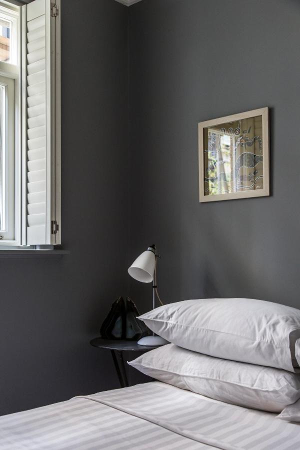 De Walden Street By Onefinestay