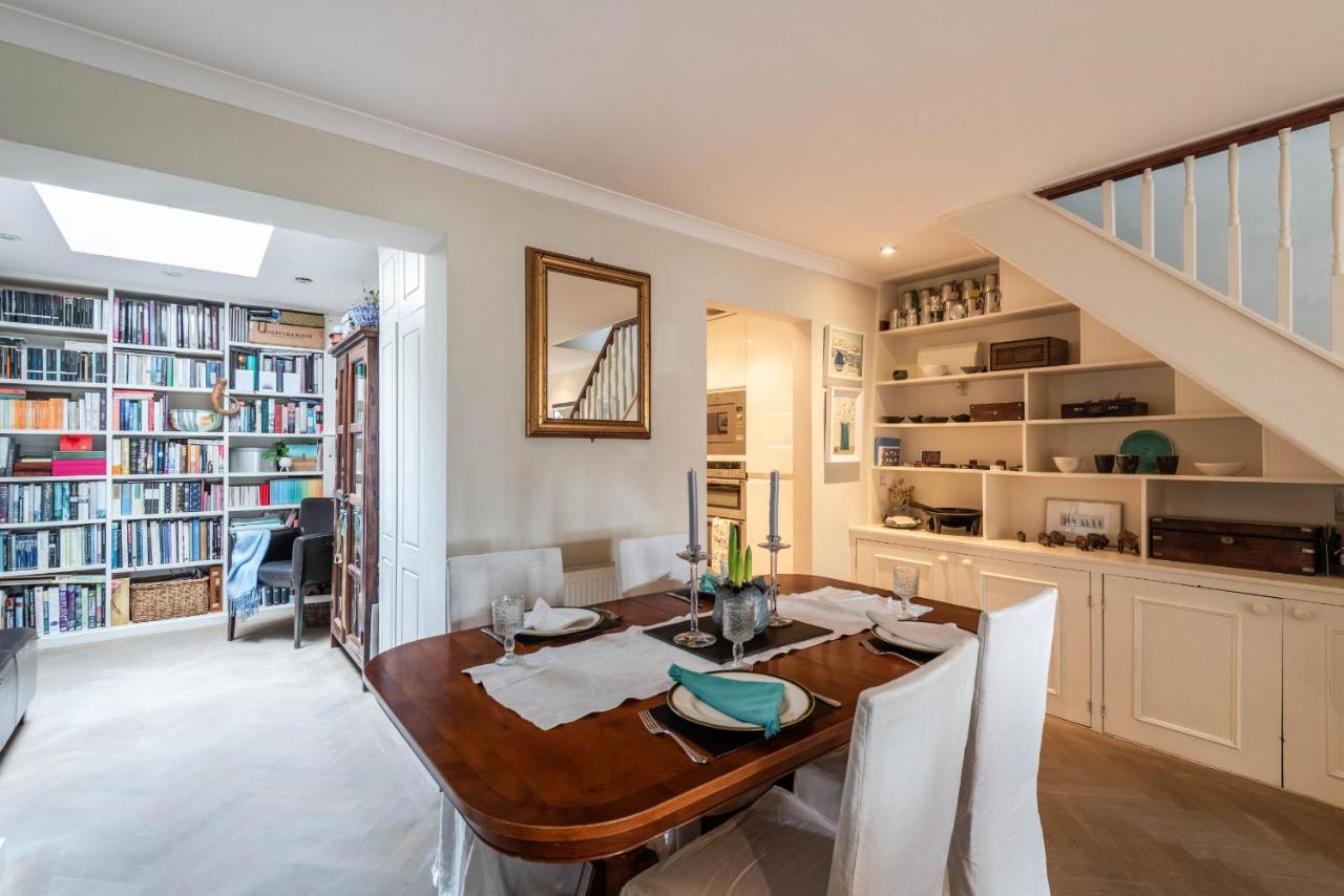 Holiday home Charming Chiswick Near Ravenscourt Park By Underthedoormat *