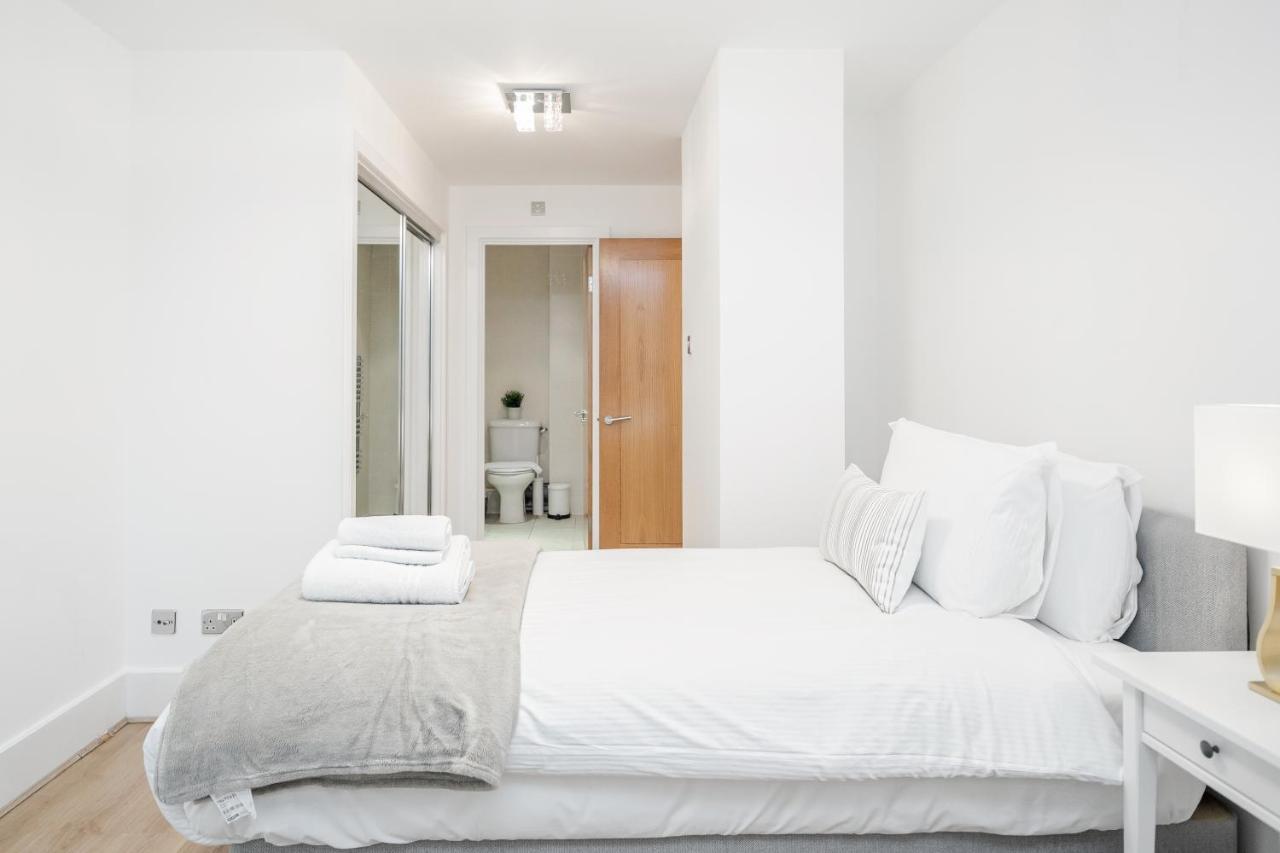 Welcomestay Vauxhall St Georges Wharf 2 Bedroom London