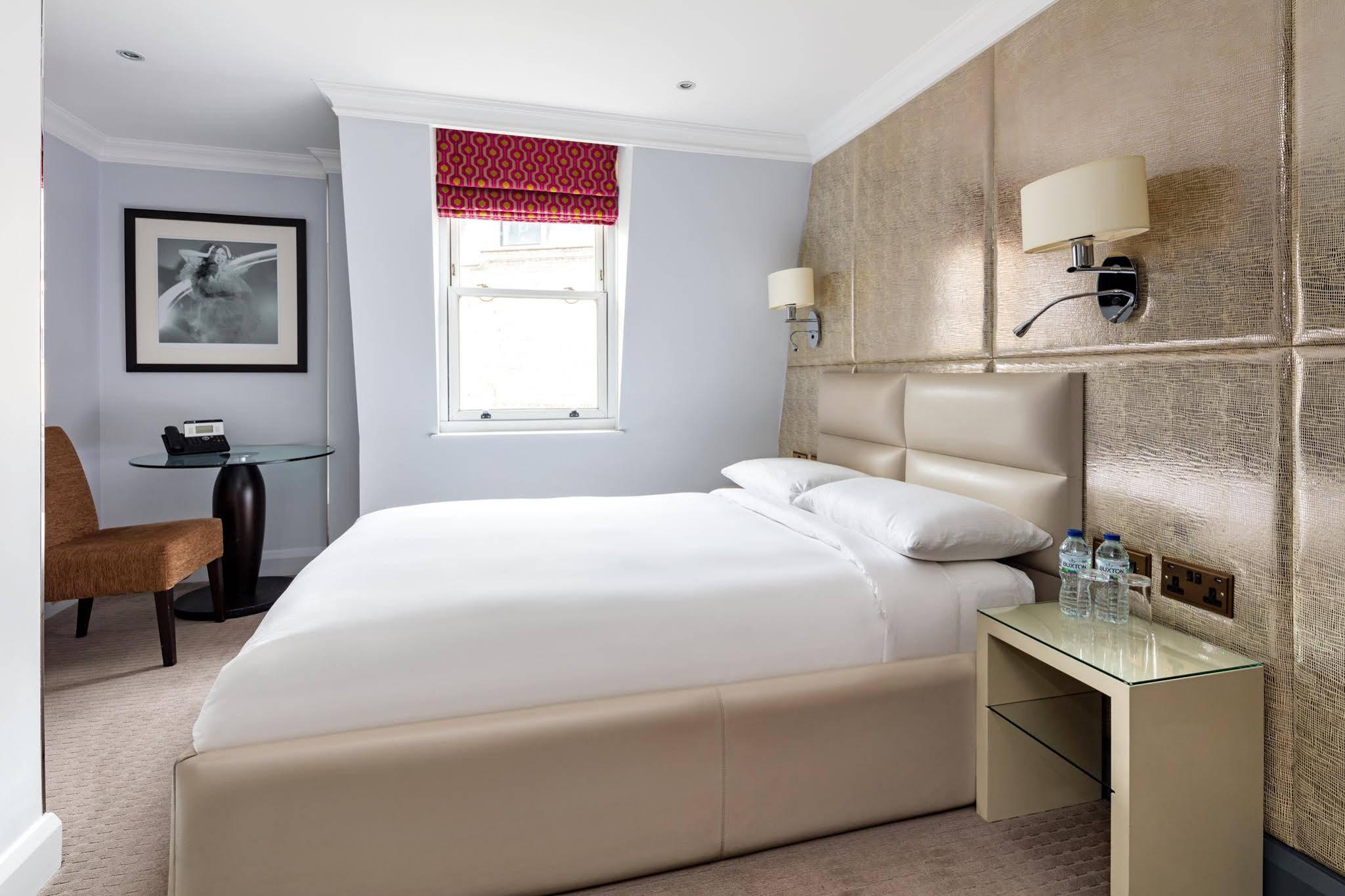 Hotel Radisson Blu Edwardian Mercer Street Hotel, 5*