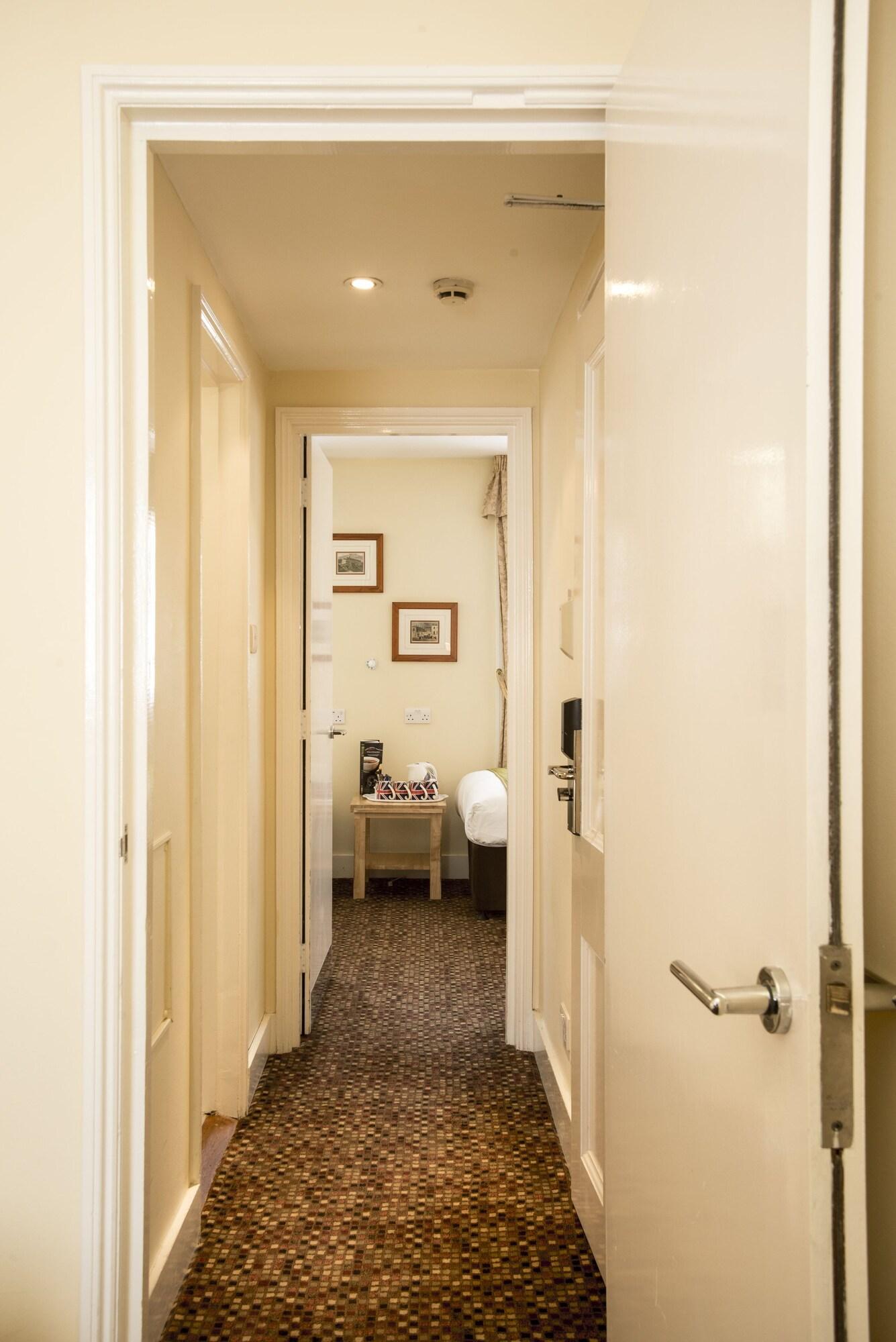 The Darlington Hyde Park Hotel London