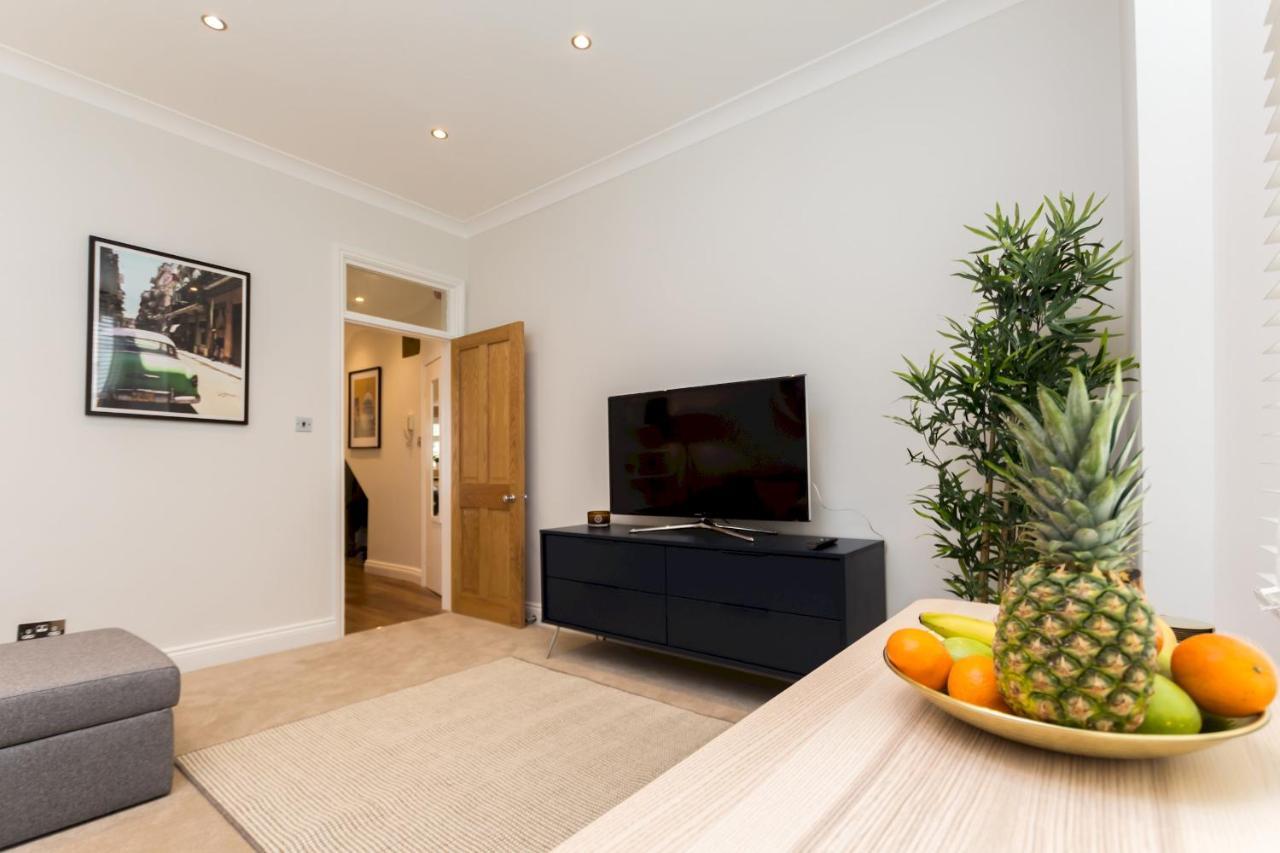Caledonian · Bright One-bedroom With Private Decked Garden Appartement