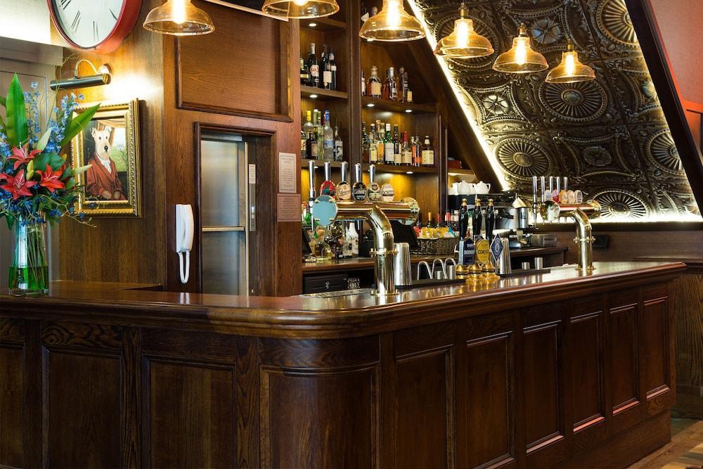 The Grafton Arms Pub & Gasthuis