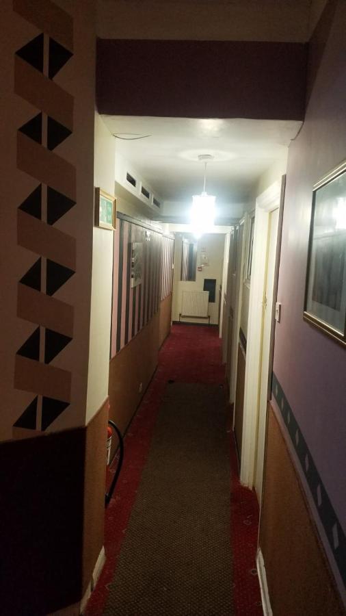 Hotel View Road London