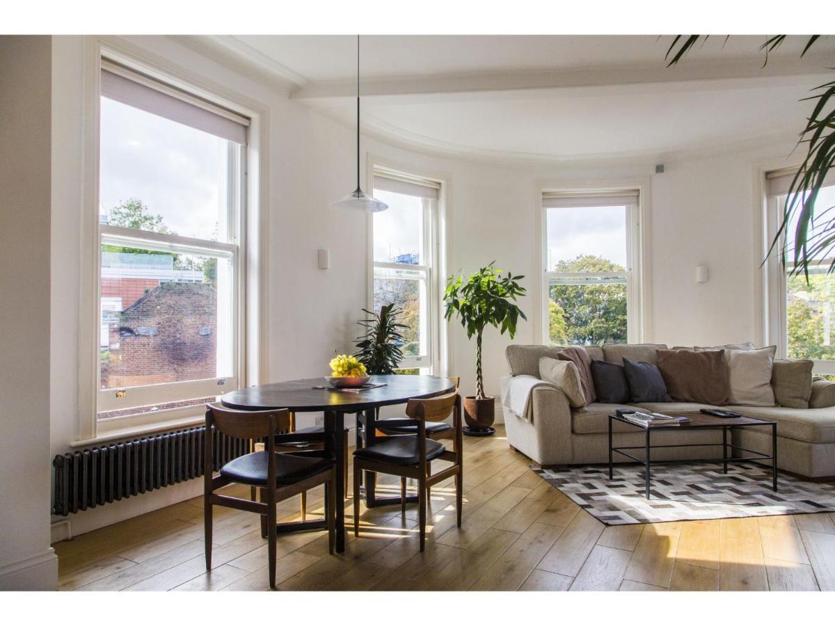 Modern In Hampstead For 4 * Londen